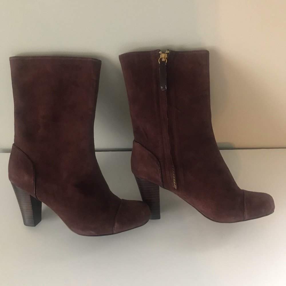 Banana Republic burgundy suede boots size 7